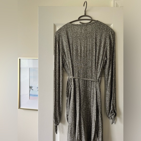 Abercrombie Green Floral Wrap Mini Dress - Picture 3 of 5